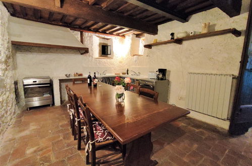 Photo 6 - 3 bedroom Apartment in Greve in Chianti with swimming pool and garden