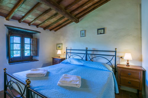 Foto 18 - Apartamento de 3 quartos em Greve in Chianti com piscina e jardim