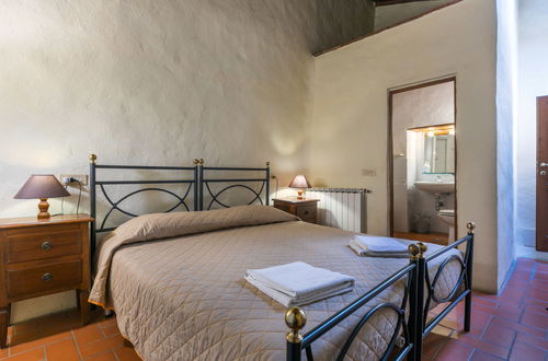 Foto 34 - Apartamento de 3 quartos em Greve in Chianti com piscina e jardim