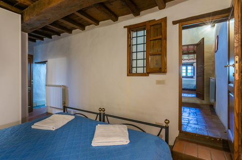 Foto 23 - Apartamento de 3 quartos em Greve in Chianti com piscina e jardim