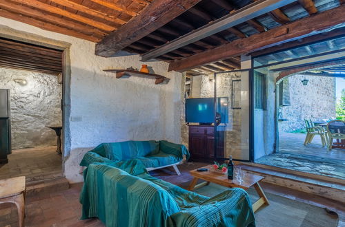 Foto 9 - Apartamento de 3 quartos em Greve in Chianti com piscina e jardim