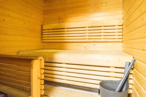 Foto 11 - Casa de 1 habitación en Pelkosenniemi con sauna y vistas a la montaña