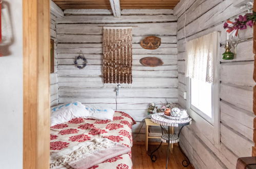 Foto 28 - Haus mit 1 Schlafzimmer in Sotkamo mit sauna