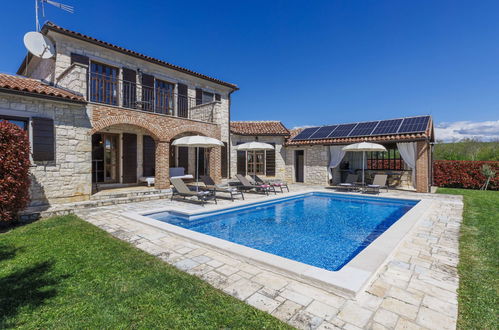 Photo 40 - Maison de 3 chambres à Višnjan avec piscine privée et jardin