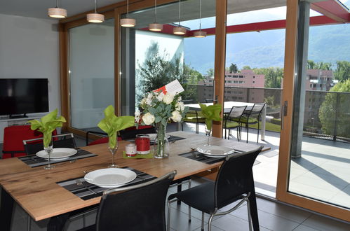 Foto 3 - Appartamento con 2 camere da letto a Locarno con giardino e terrazza