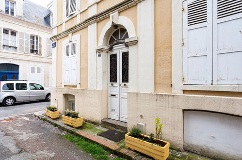 Foto 15 - Apartment in Trouville-sur-Mer mit blick aufs meer