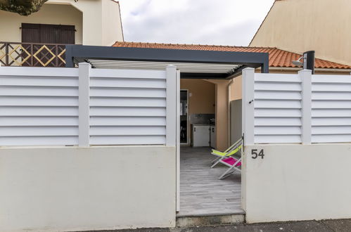 Photo 16 - Maison de 1 chambre à Les Sables-d'Olonne avec terrasse et vues à la mer