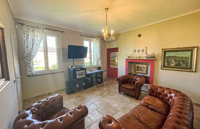 Casa de 3 quartos em Calliano com piscina privada e jardim - Foto 8