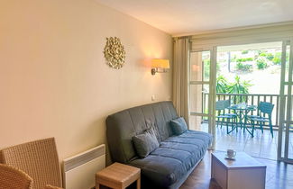 Foto 3 - Apartamento de 1 quarto em Saint-Raphaël com piscina e jardim