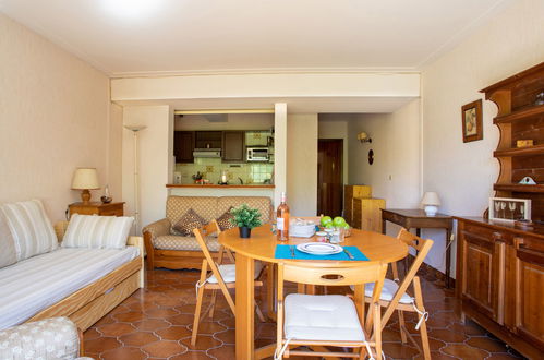 Photo 12 - Apartment in Villeneuve-Loubet with swimming pool and garden