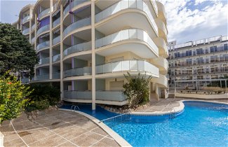Photo 1 - Apartment in Salou with swimming pool and sea view