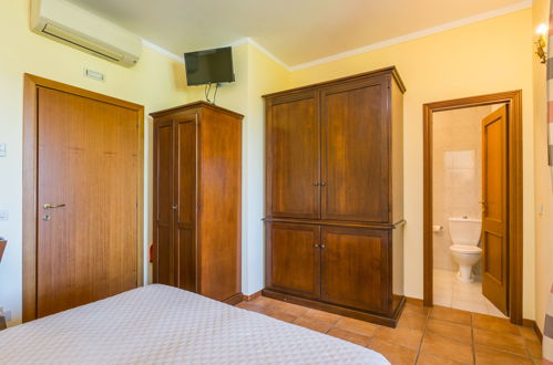 Foto 38 - Haus mit 11 Schlafzimmern in Cerreto Guidi mit privater pool und garten