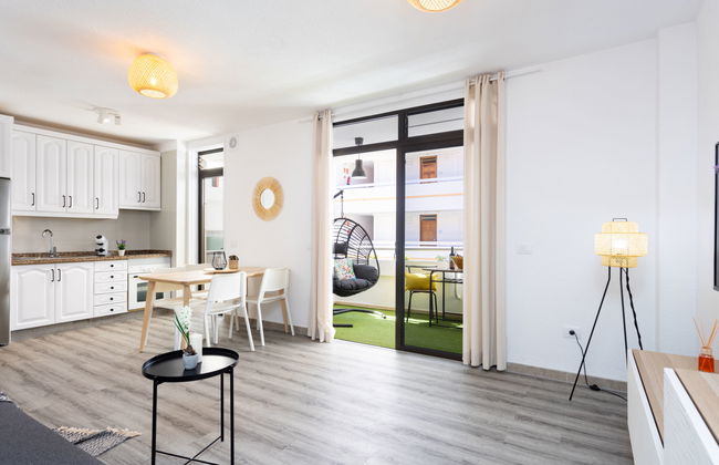 2 bedroom Apartment in Arona with swimming pool and terrace - Photo 3