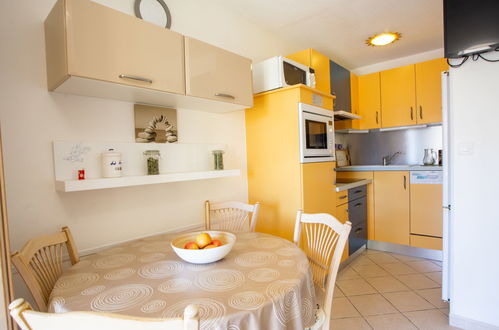 Foto 4 - Apartment in Bormes-les-Mimosas mit garten und terrasse