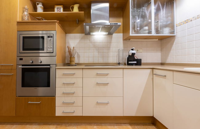 3 bedroom Apartment in Salou with swimming pool - Photo 10