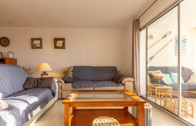 3 bedroom Apartment in Salou with swimming pool - Photo 6