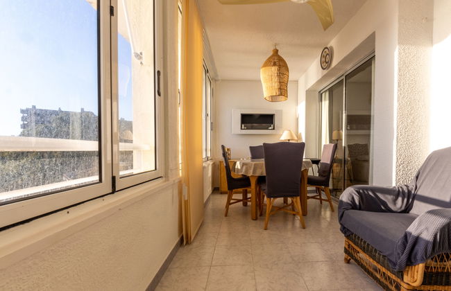 3 bedroom Apartment in Salou with swimming pool - Photo 20