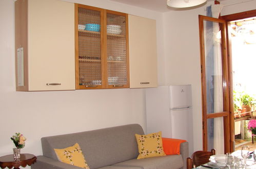 Foto 5 - Apartamento de 1 quarto em San Lorenzo al Mare com terraço