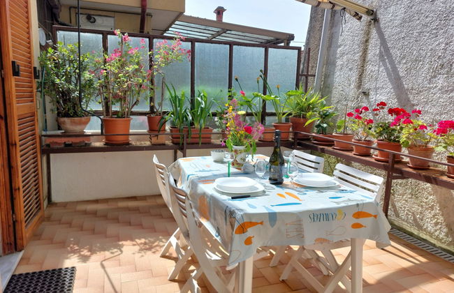 Apartamento de 2 quartos em San Lorenzo al Mare com terraço - Foto 7