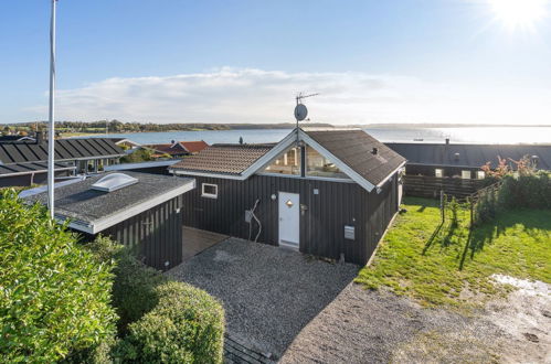 Photo 1 - Maison de 2 chambres à Rønde avec terrasse