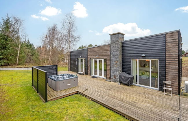 Casa de 3 quartos em Højslev com terraço e banheira de hidromassagem - Foto 1