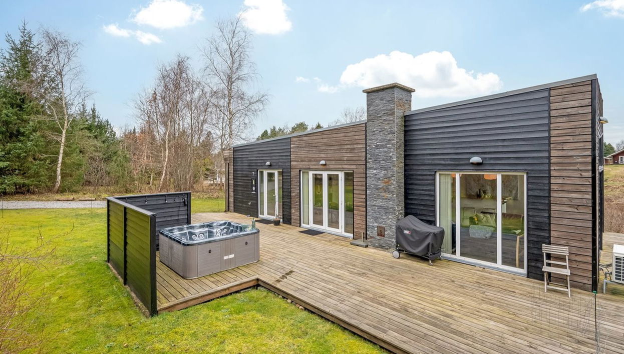 Casa de 3 quartos em Højslev com terraço e banheira de hidromassagem - Foto 1