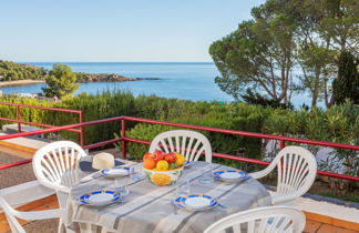 Foto 2 - Casa con 3 camere da letto a Llançà con piscina e vista mare