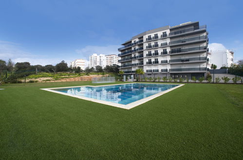 Foto 1 - Apartamento de 2 quartos em Portimão com piscina e vistas do mar