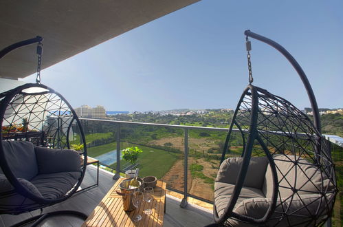 Photo 2 - 2 bedroom Apartment in Portimão with swimming pool and sea view