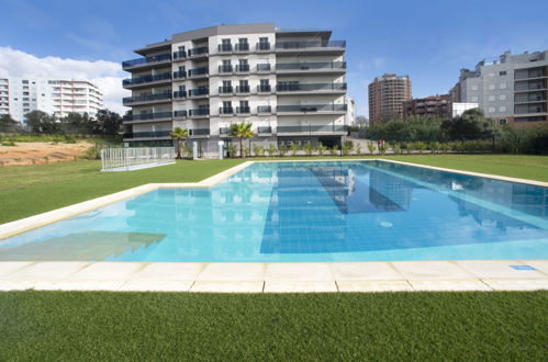 Foto 25 - Apartamento de 2 quartos em Portimão com piscina e terraço