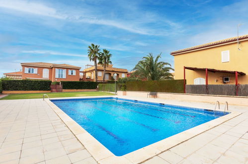 Foto 1 - Apartamento de 2 habitaciones en Mont-roig del Camp con piscina y jardín