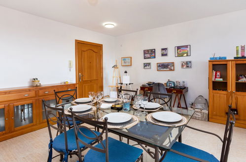 Photo 6 - 2 bedroom Apartment in Mont-roig del Camp with swimming pool and garden