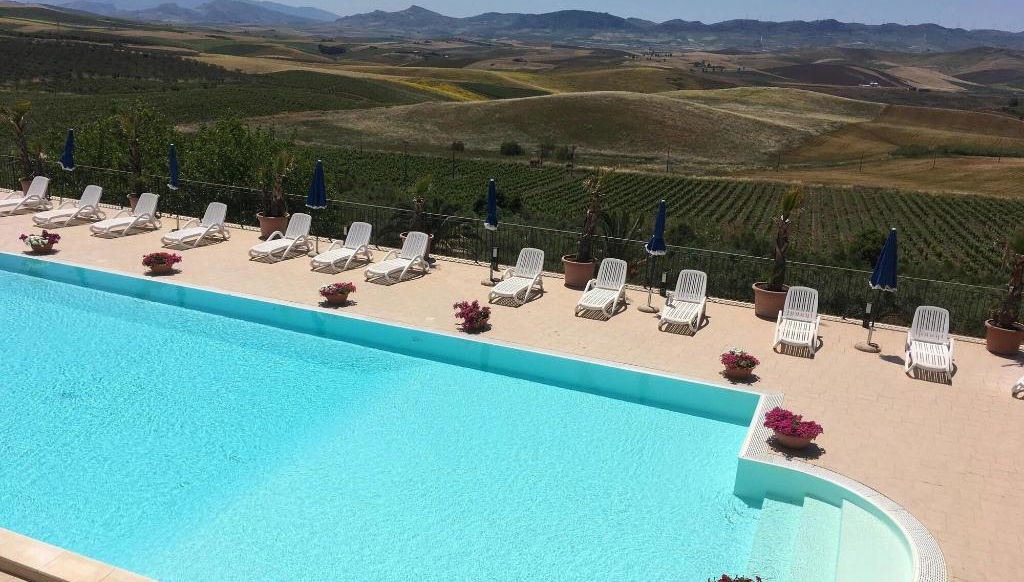 Agriturismo Sirignano Wine Resort - Foto 1