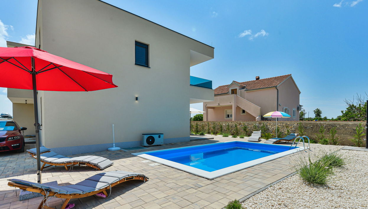 Casa con 5 camere da letto a Sebenico con piscina privata e giardino - Foto 1