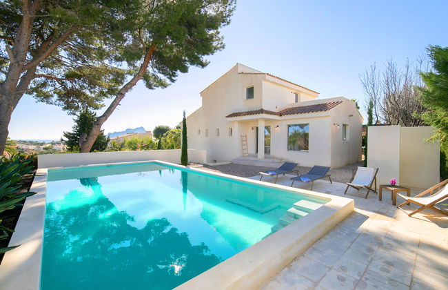Casa de 2 quartos em Calp com piscina privada e jardim - Foto 1