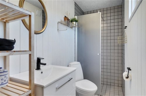 Foto 18 - Casa de 3 habitaciones en Rindby Strand con terraza y bañera de hidromasaje