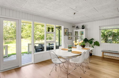 Photo 30 - Maison de 3 chambres à Rindby Strand avec terrasse et bain à remous