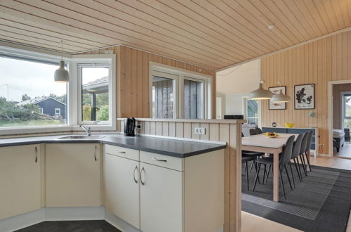 Photo 10 - Maison de 4 chambres à Ringkøbing avec terrasse et bain à remous