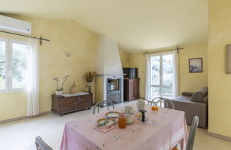 Photo 3 - 1 bedroom Apartment in Imperia with garden and terrace