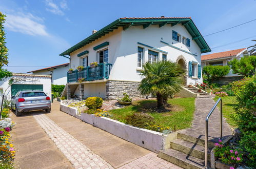 Photo 36 - 5 bedroom House in Biarritz with garden and sea view