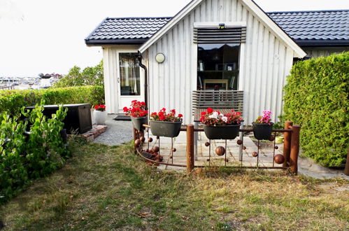 Foto 15 - Haus mit 1 Schlafzimmer in Byxelkrok mit garten