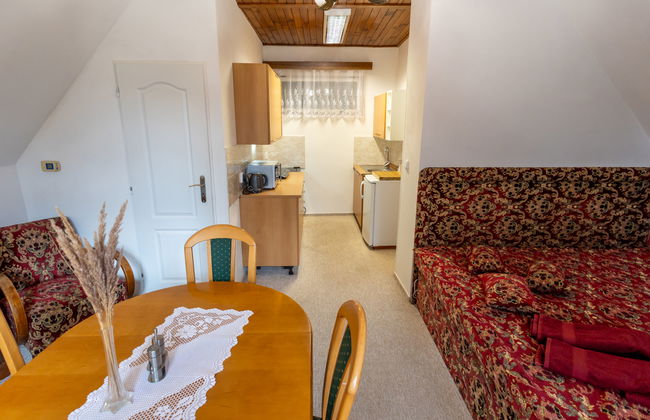 Casa de 2 quartos em Dolni Zimor com jardim e terraço - Foto 5