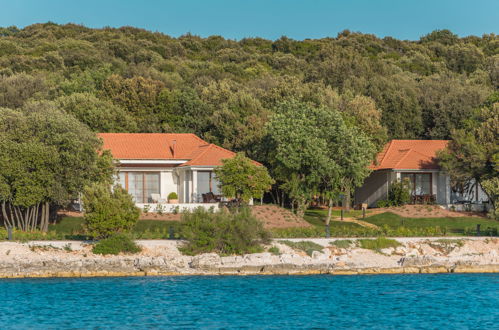 Photo 21 - Maison de 2 chambres à Bale avec piscine privée et jardin