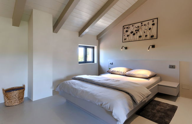 Casa de 3 quartos em Tinjan com piscina privada e terraço - Foto 4