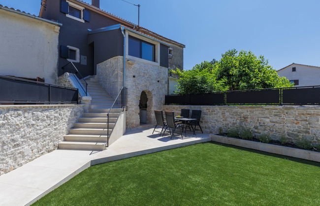 Casa de 3 quartos em Tinjan com piscina privada e terraço - Foto 6