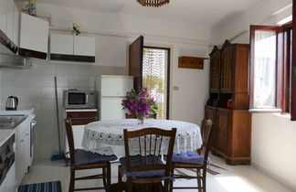 Photo 2 - Maison de 1 chambre à Sanremo avec jardin et terrasse