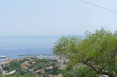 Photo 16 - Maison de 1 chambre à Sanremo avec jardin et vues à la mer