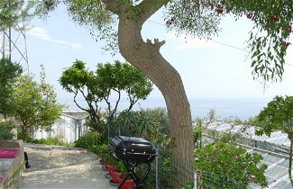 Foto 3 - Casa de 1 habitación en Sanremo con jardín y vistas al mar