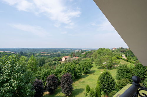 Foto 27 - Appartamento con 3 camere da letto a Monteu Roero con piscina privata e giardino