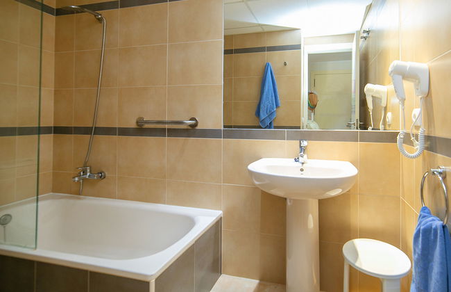 Appartamento con 2 camere da letto a Calp con piscina e terrazza - Foto 8